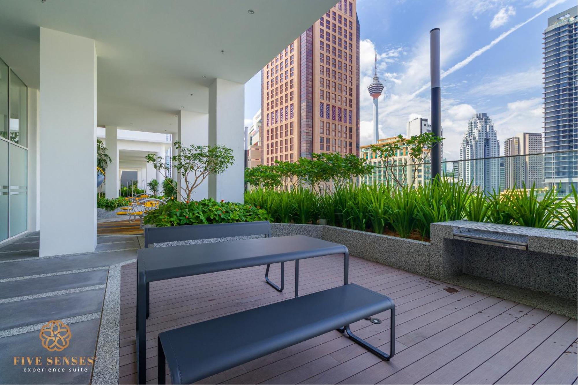 Quill Residences Kuala Lumpur, Five Senses Exterior photo